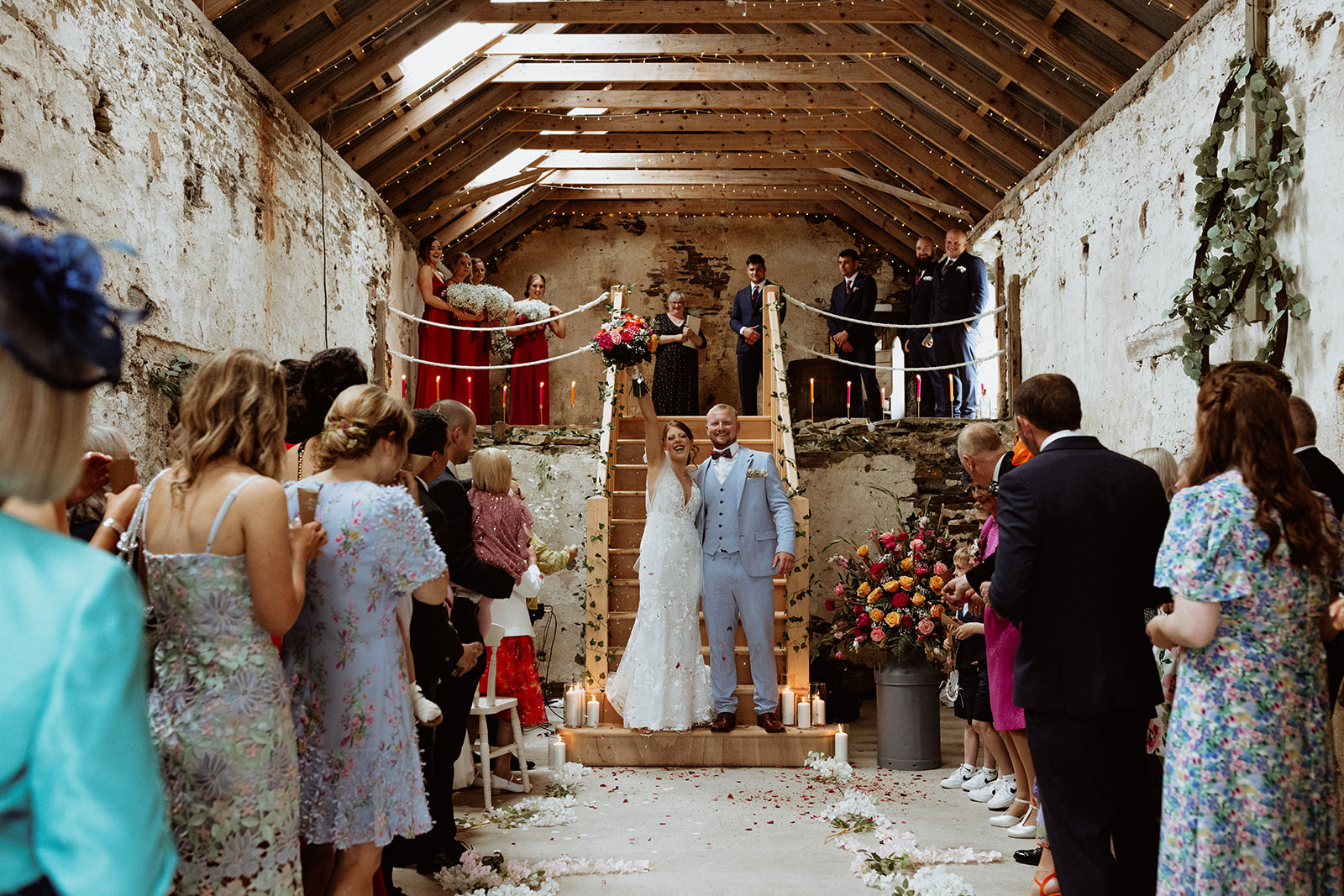 bright bubbly barn wedding in Orkney